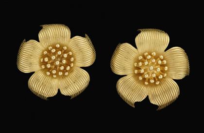 Appraisal: karat yellow gold flower earrings Tiffany Co Textured yellow gold