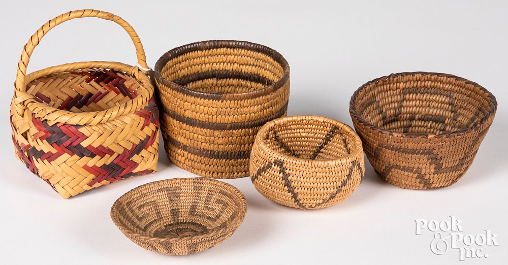 Appraisal: Five small Native American Indian baskets Five small sized Native