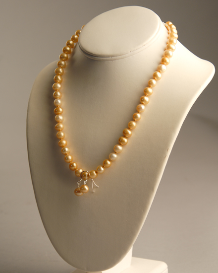 Appraisal: A Freshwater Cultured Champagne Pearl Necklace MM with matching sterling