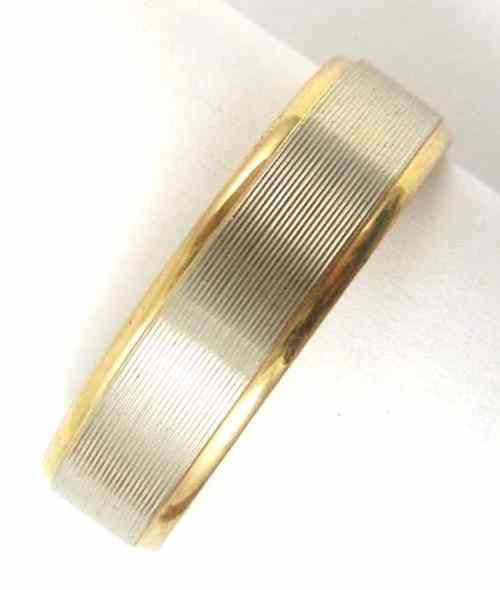 Appraisal: MAN'S FOURTEEN KARAT GOLD RING yellow and white gold weighing