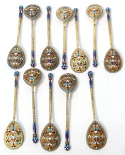 Appraisal: Set of Russian Vermeil Enamel Spoons The tea spoons with