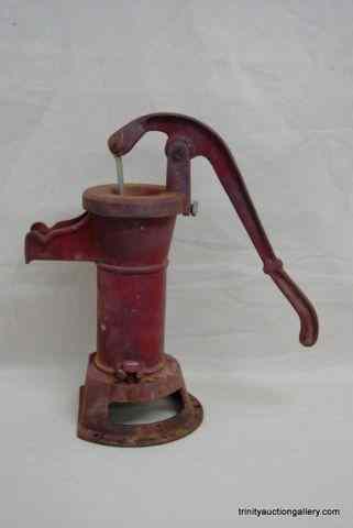 Appraisal: Vintage Cast Iron Water Well Hand PumpHas no brand or