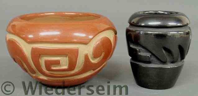 Appraisal: Pueblo Indian pottery jar signed Mary Cain Santa Clara Pueblo