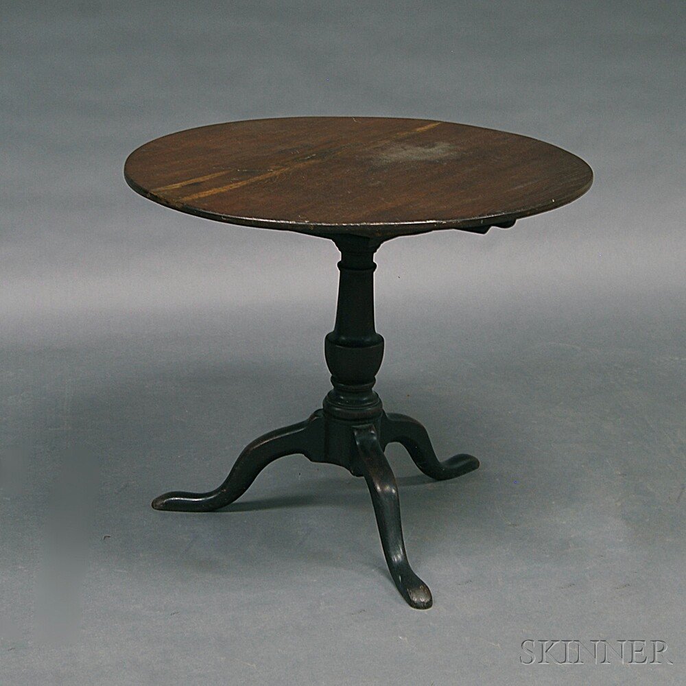 Appraisal: Georgian Oak Birdcage Tilt-top Tea Table England th th century