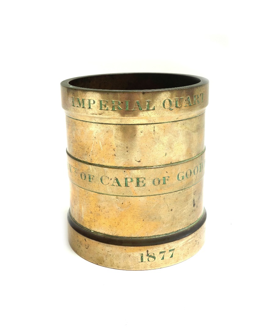 Appraisal: A bronze Imperial Quart measure dated and stamped 'Govt of