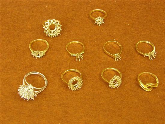 Appraisal: Ten gold ring castings