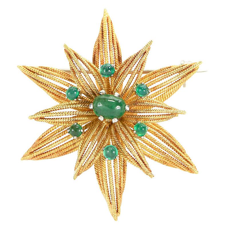 Appraisal: kt Brooch center oval emerald cabochon approx x mm one