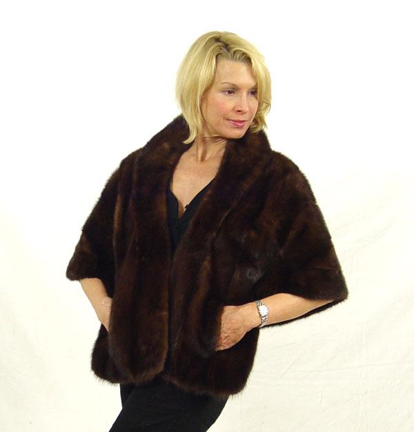 Appraisal: BROWN MINK STOLE WITH COLLAR Roll collar and lapel slit