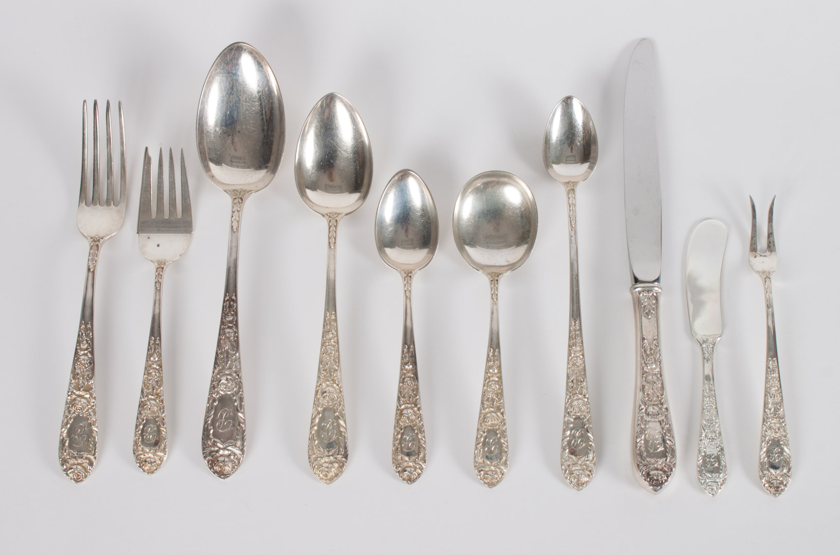 Appraisal: Kirk Stieff Rose sterling silver flatware comprising pieces including knives