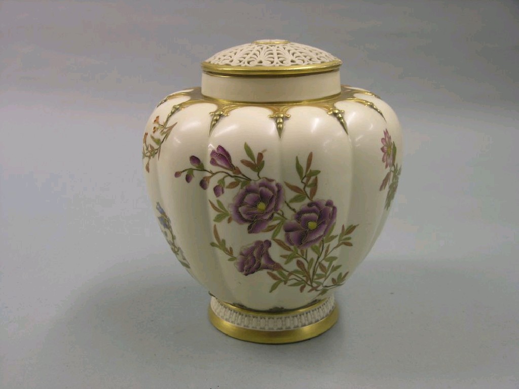 Appraisal: A large late Victorian Royal Worcester vase reeded bulbous form