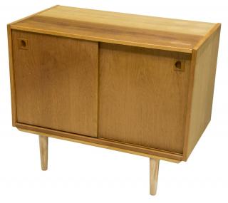 Appraisal: DANISH MID-CENTURY MODERN OAK SIDEBOARD Danish mid-century modern oak sideboard