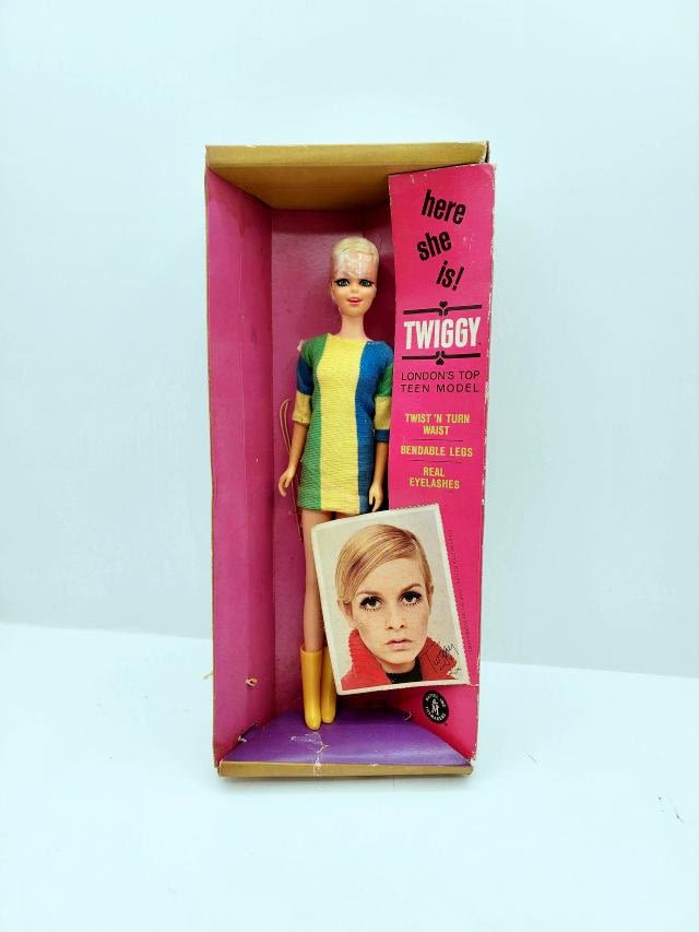 Appraisal: Vintage Twiggy Doll in Box by Mattel still has her