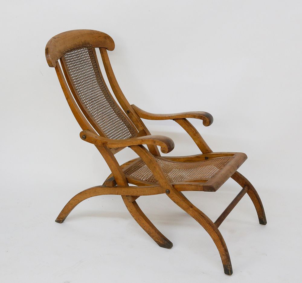 Appraisal: th Century English Elm Plantation Chair th Century English Elm