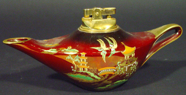 Appraisal: Carltonware Rouge Royale Aladdin's lamp table lighter with chinoiserie decoration