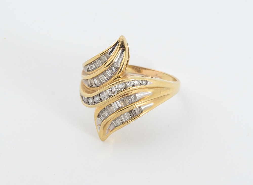 Appraisal: CTW DIAMOND RING K gold diamond ring contains round full