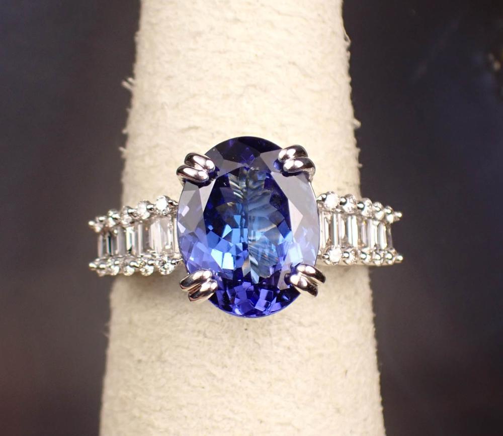 Appraisal: TANZANITE DIAMOND AND EIGHTEEN KARAT GOLD RING The white gold