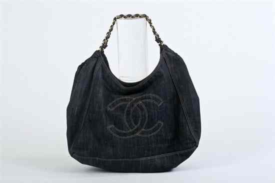 Appraisal: CHANEL COTTON DENIM COCO CABAS HANDBAG With woven denim and