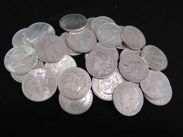 Appraisal: U S Morgan Peace Silver Dollars to mixed