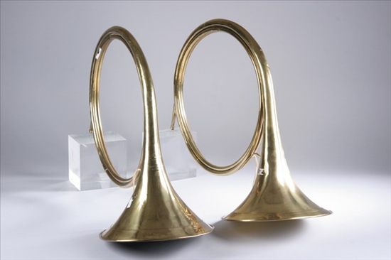 Appraisal: TWO BRASS FRENCH HORNS th century One marked Gautrot Brevete