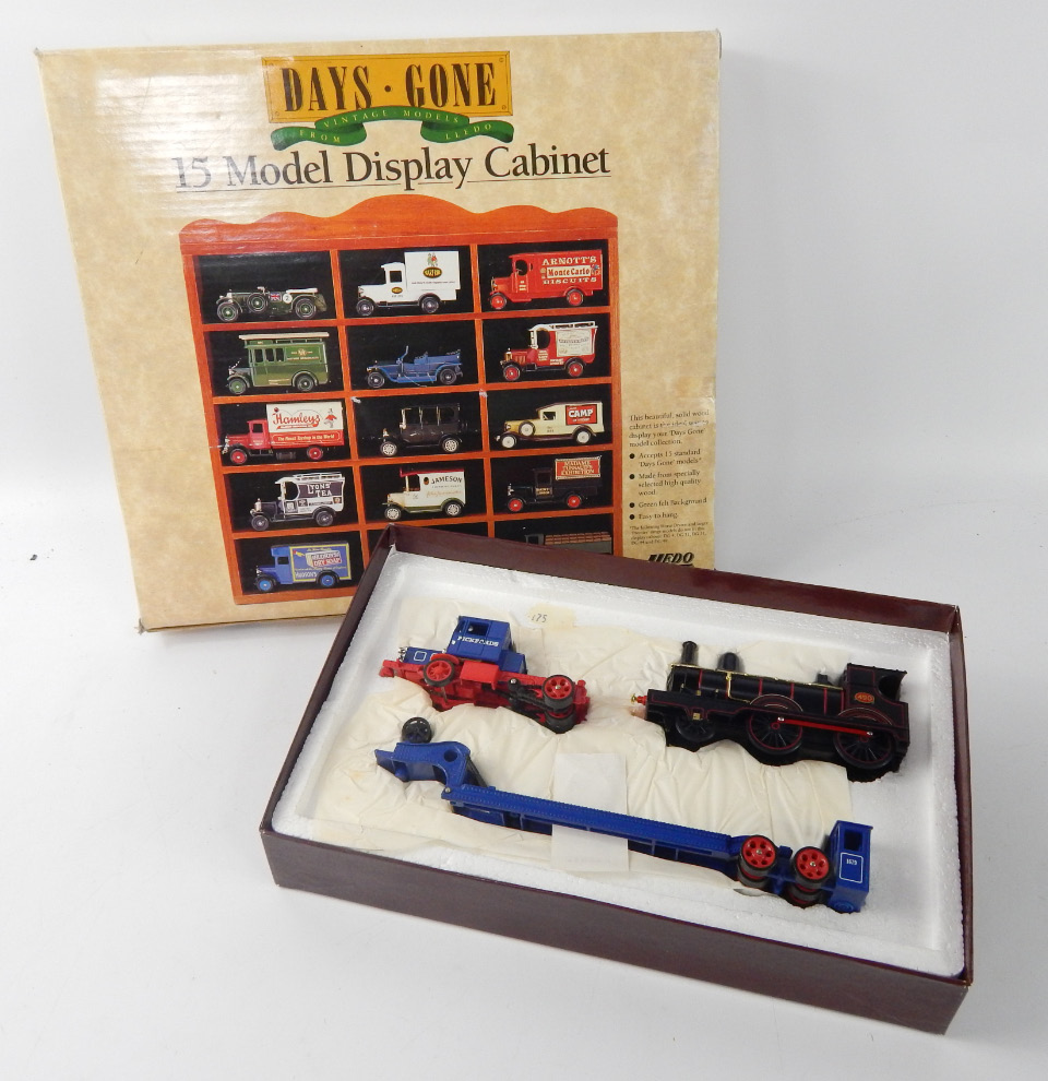 Appraisal: A Matchbox Models of Yesteryear box set with Scammel low