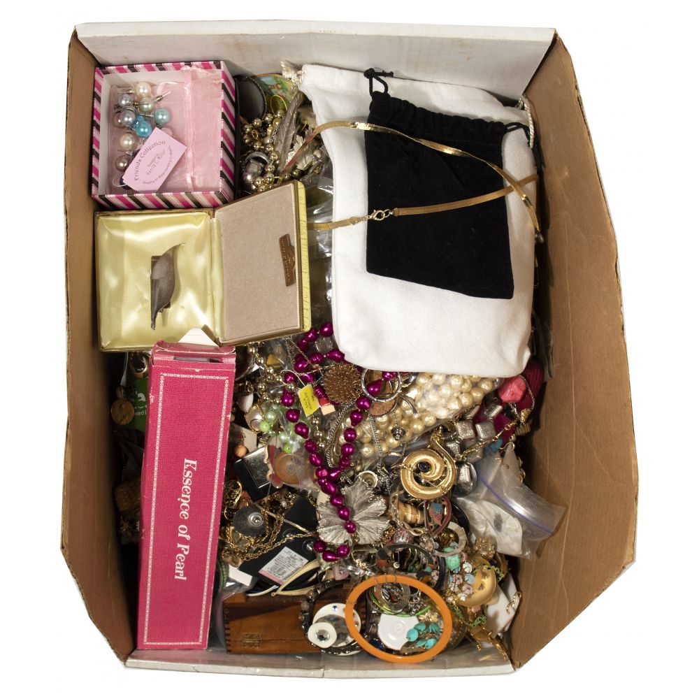 Appraisal: COSTUME JEWELRY ASSORTMENTApproximately pounds of necklaces earrings bracelets pins and