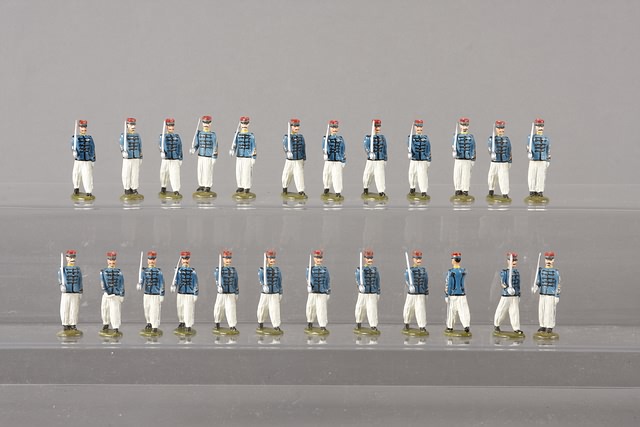 Appraisal: A lot of metal figures representing French officers Colonial dress