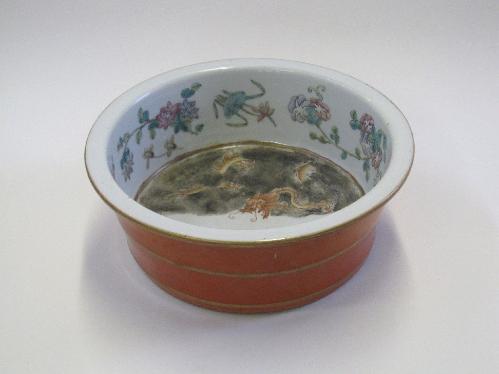 Appraisal: Cantonese circular bowl decorated to the interior with a dragon