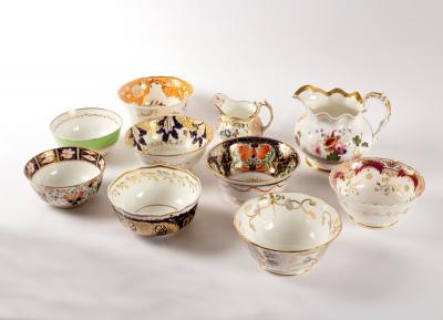 Appraisal: Eight English porcelain slop bowls and two jugs circa -