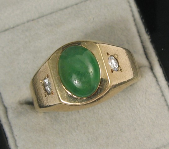 Appraisal: MAN'S JADE AND DIAMOND RING k yellow gold centering an