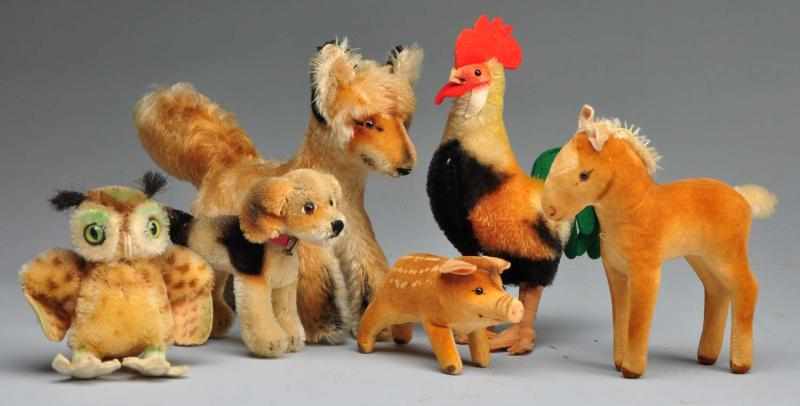 Appraisal: Lot of Steiff Animals Description Includes one fox one beagle