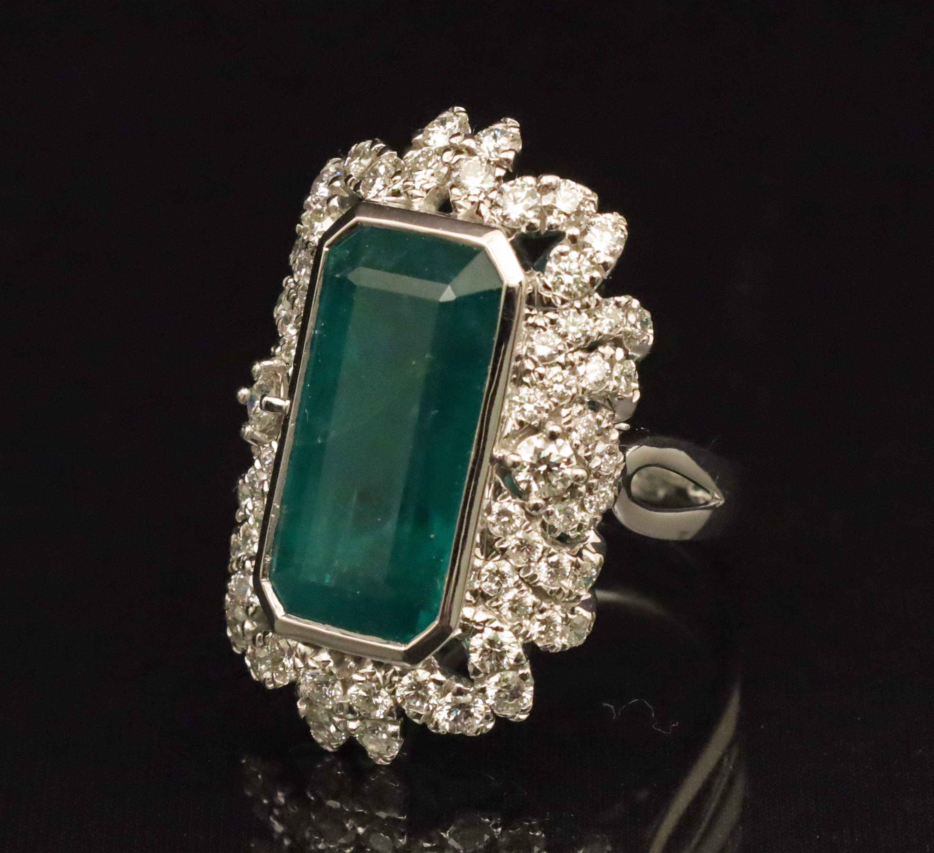 Appraisal: PLATINUM CT EMERALD DIAMOND LADY'S RING Platinum Emerald and Diamond