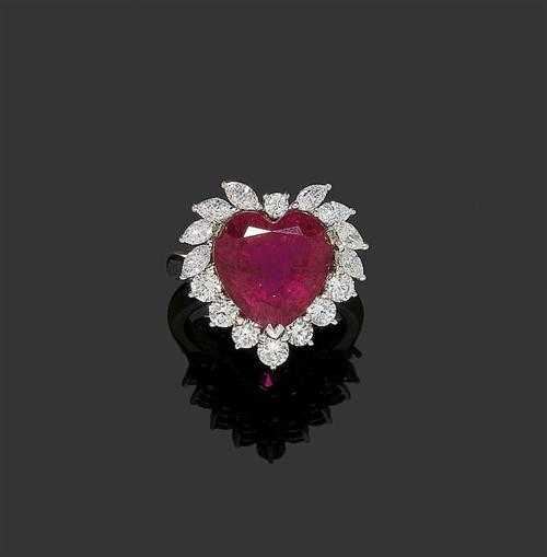 Appraisal: RUBELLITE AND BRILLIANT-CUT DIAMOND RING White gold Elegant decorative ring