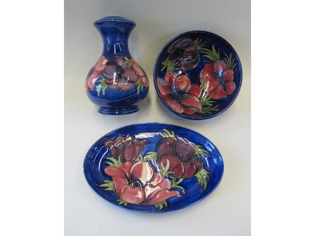 Appraisal: Three pieces of Moorcroft Anemone pattern including dish bowl and