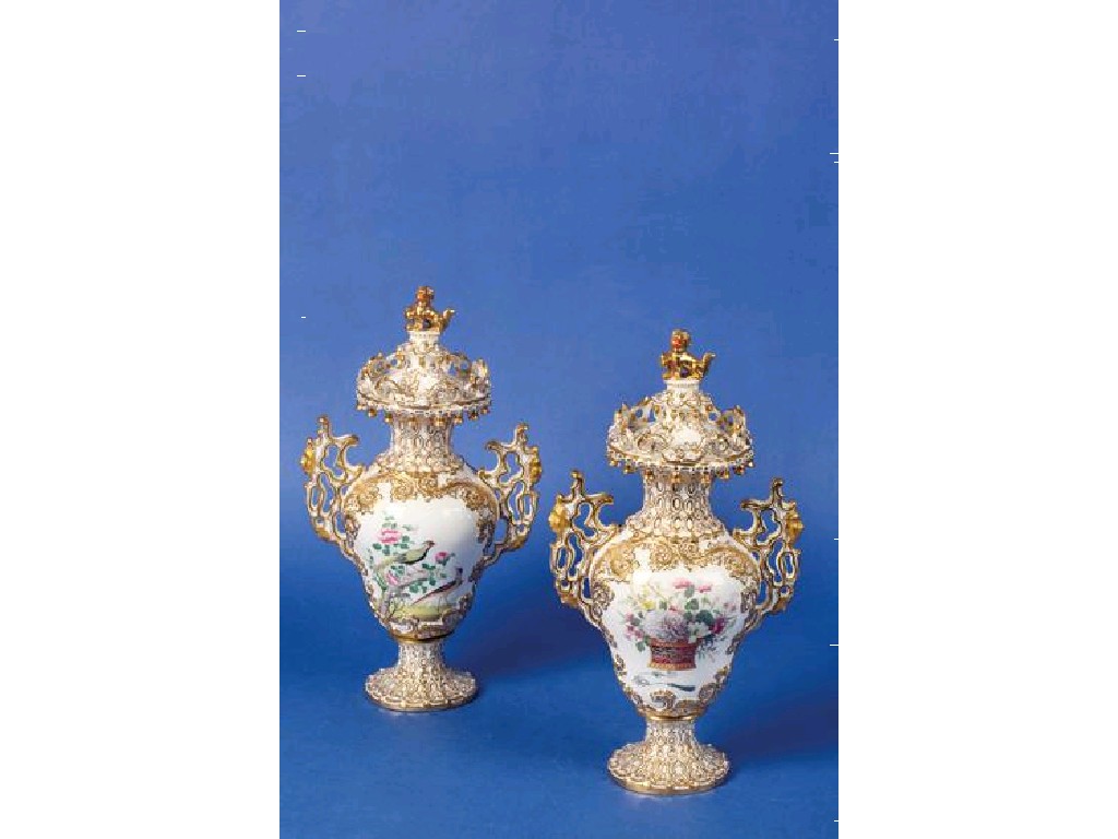 Appraisal: A PAIR OF COALPORT TYPE VASES AND COVER of double