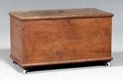 Appraisal: Kentucky cherry sugar box hinged lid and divided interior on