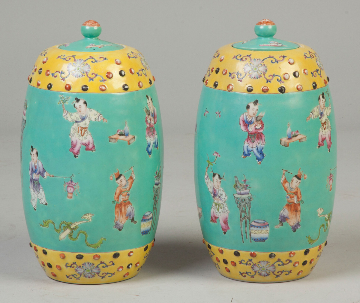 Appraisal: Pair of Chinese Porcelain Covered Jars