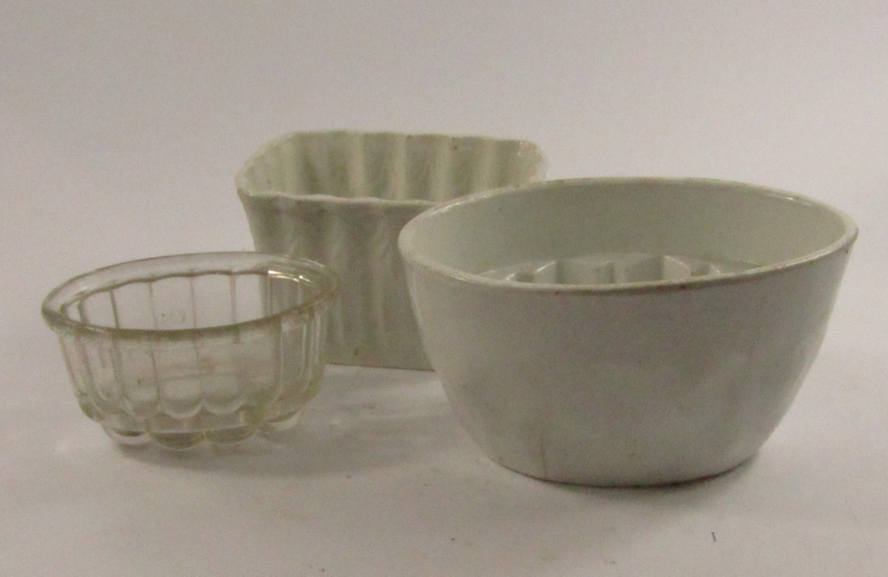 Appraisal: Victorian and later pottery and glass jelly and mousse moulds