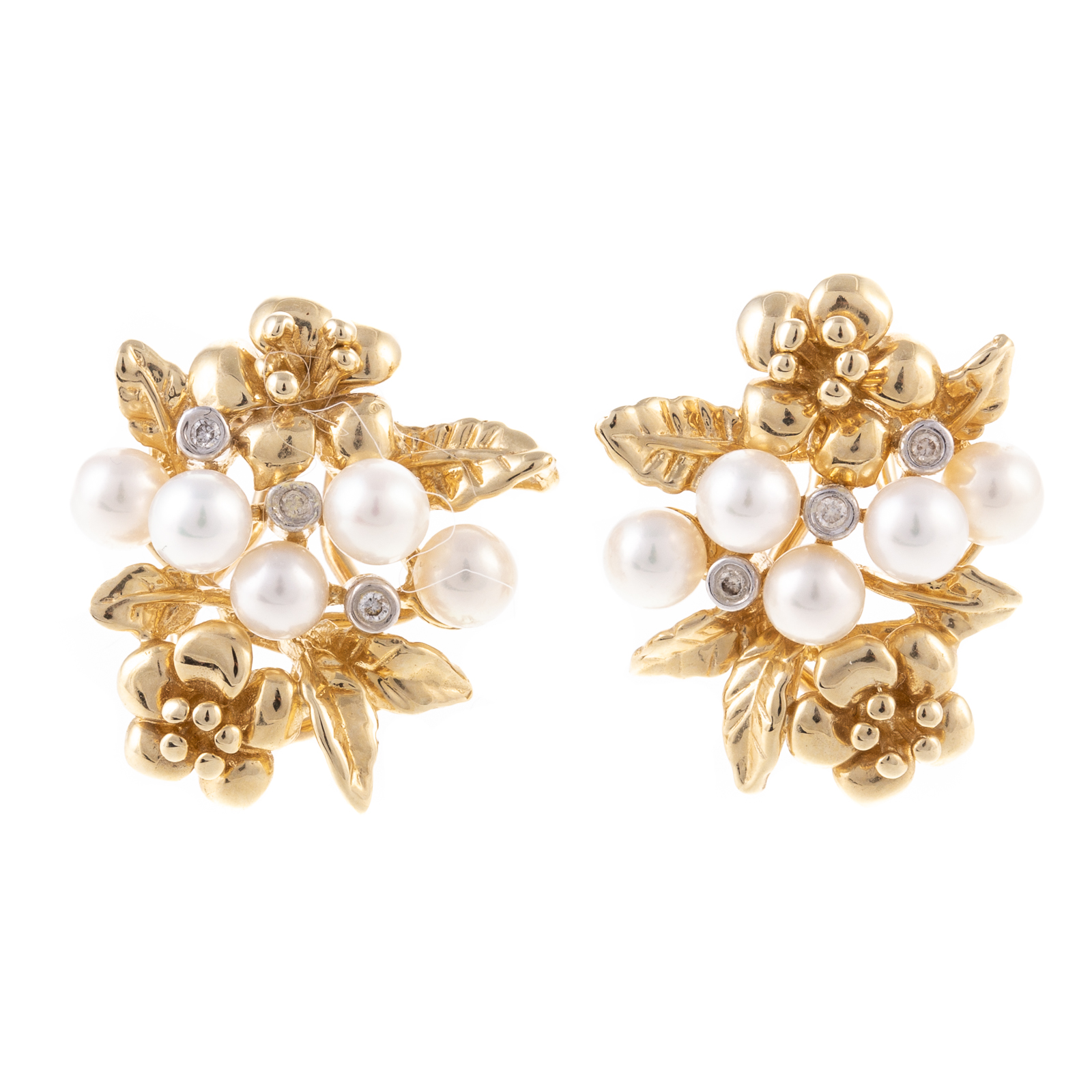 Appraisal: A PAIR OF PEARL DIAMOND FLORAL EARRINGS IN K K