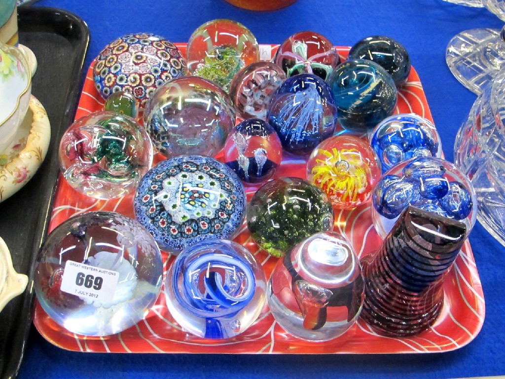 Appraisal: Twenty assorted glass paperweights