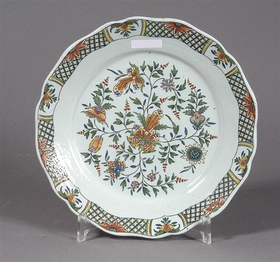 Appraisal: PLATE 'EN STYLE CHINOIS' ROUEN ATELIER GUILLIBAUD CIRCA The centre