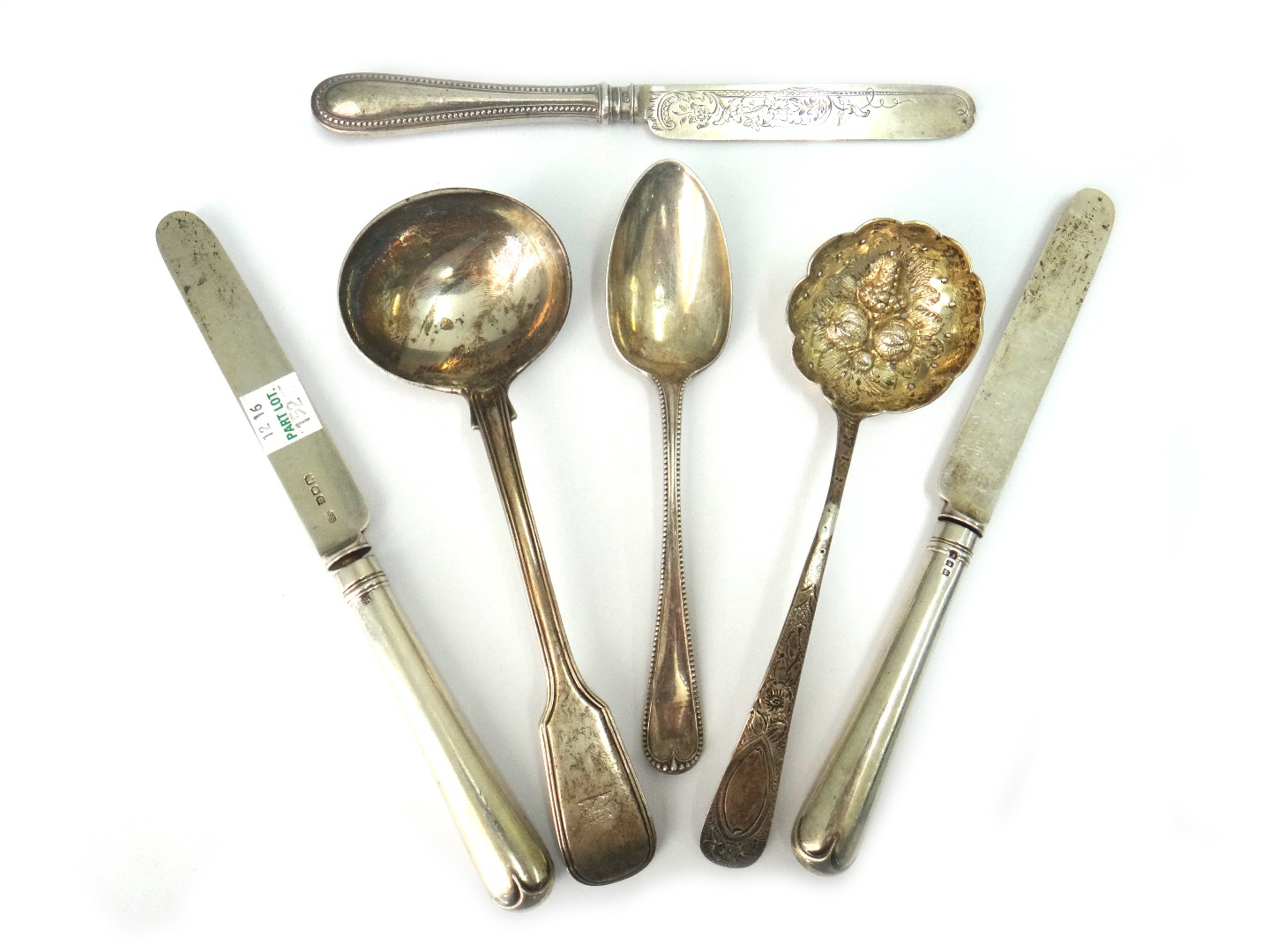 Appraisal: A William IV silver fiddle and thread pattern sauce ladle