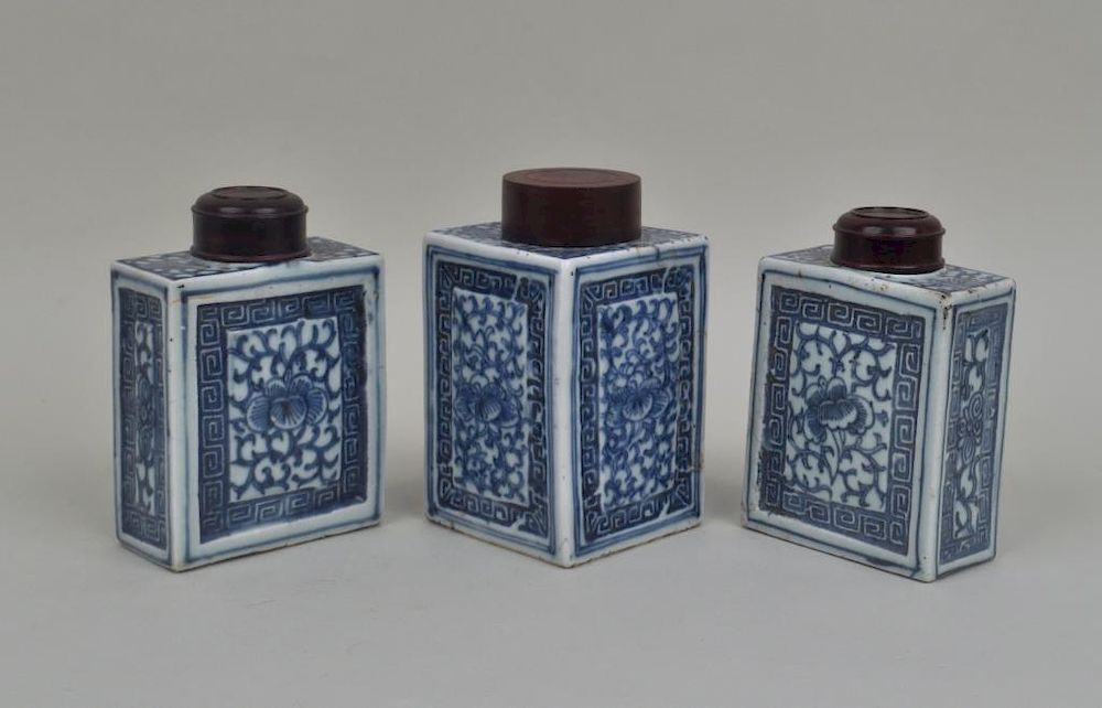 Appraisal: Three Chinese Blue White Porcelain Tea Caddies with turned wood