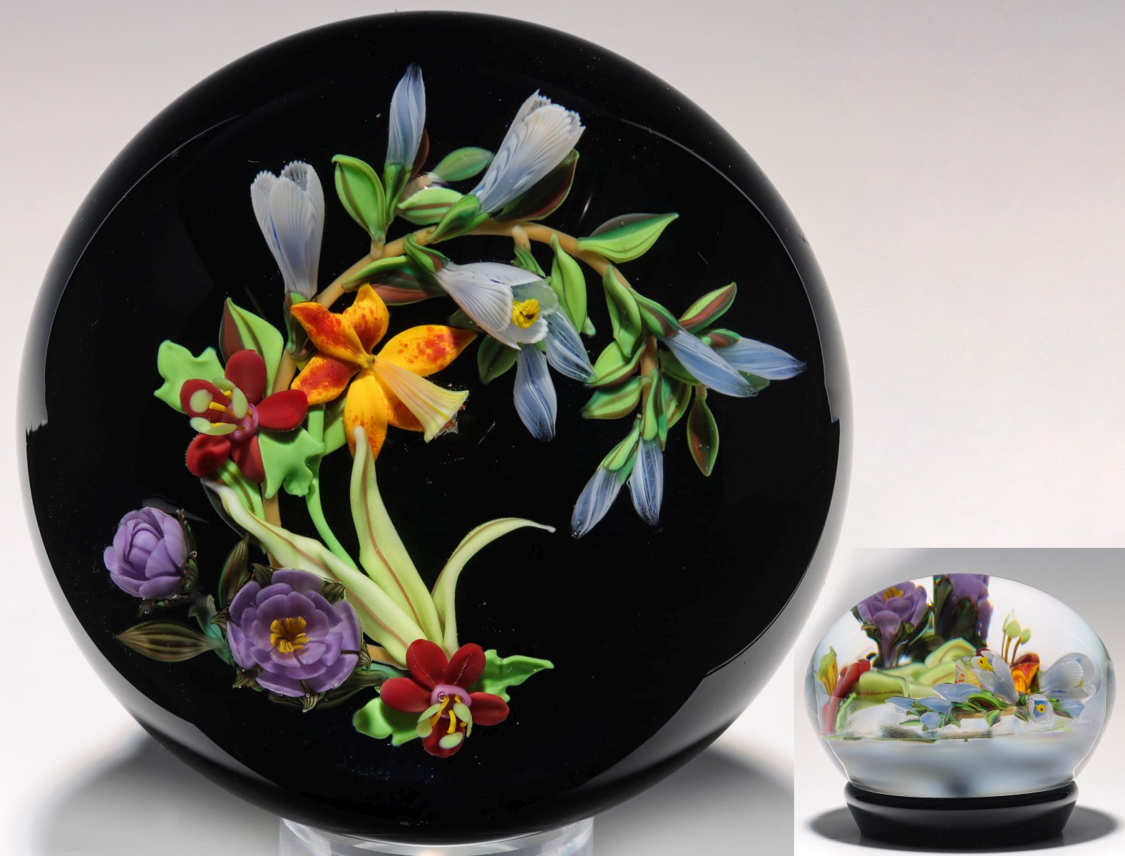 Appraisal: A STRIKING LAMPWORK PAPERWEIGHT SIGNED MAYAUEL WARDMayauel Ward The crystal