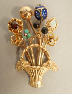 Appraisal: K Gold Flower Basket Pin with Stick Pin Design K