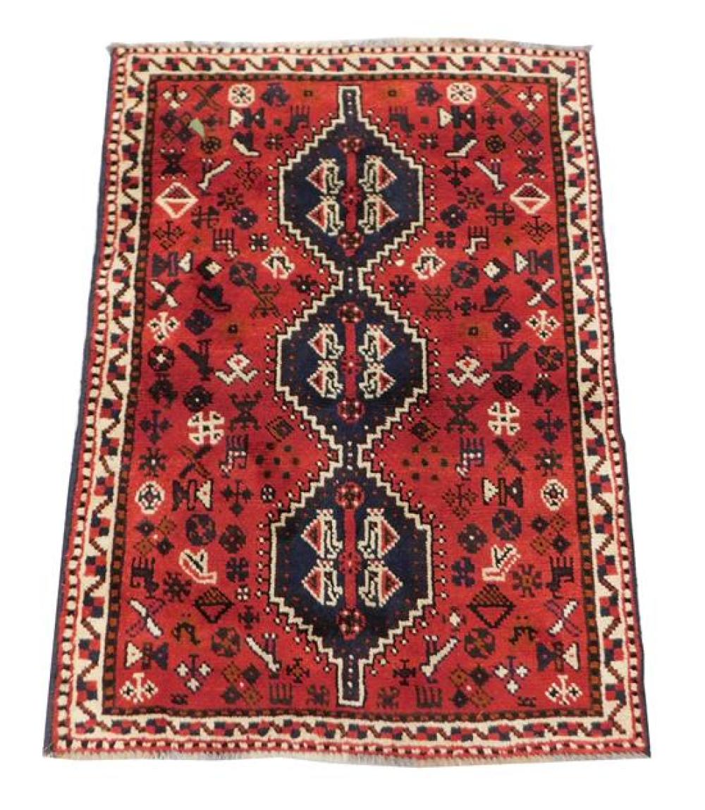 Appraisal: RUG Red and white Oriental ' x ' hand-knotted wool