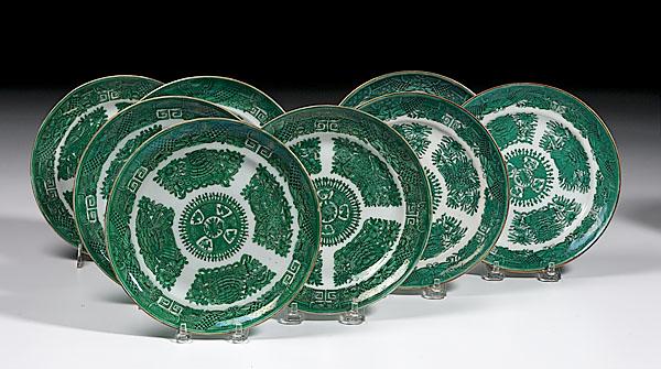 Appraisal: EIGHT CHINESE EXPORT GREEN FITZHUGH PLATES th century with butterfly