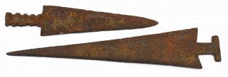 Appraisal: th c Plains Indian steel arrowheads length -