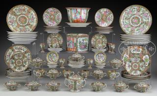 Appraisal: LARGE GROUP OF FAMILLE ROSE PORCELAINS China th early th