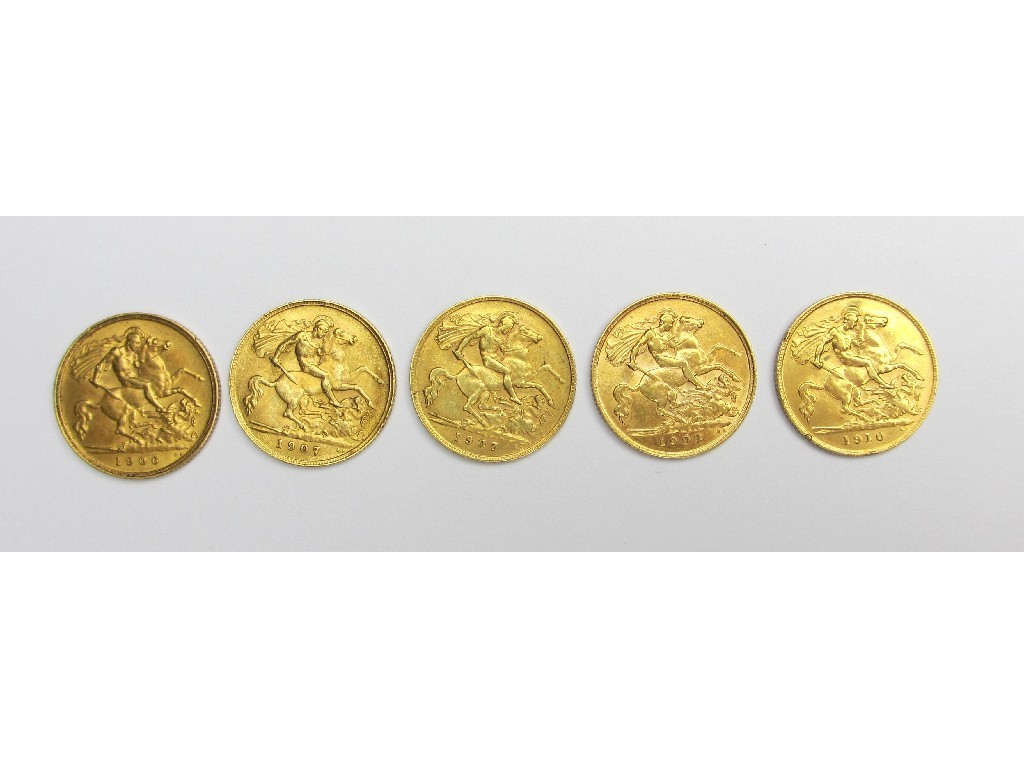 Appraisal: Five Edward VII head half sovereigns with dates x and