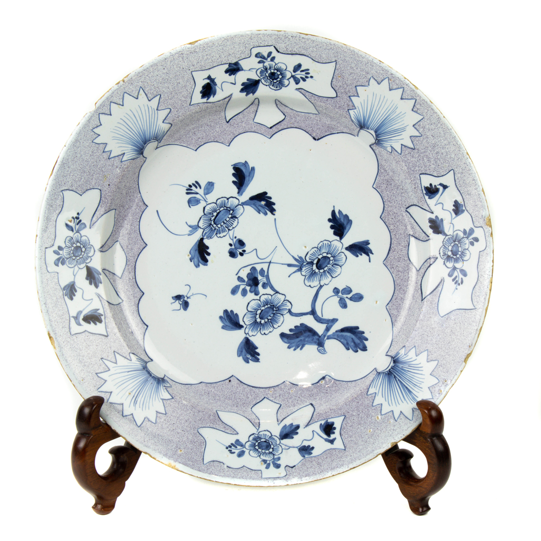 Appraisal: AN ENGLISH DELFT 'WOOLSACK' DISH OR CHARGER An English Delft